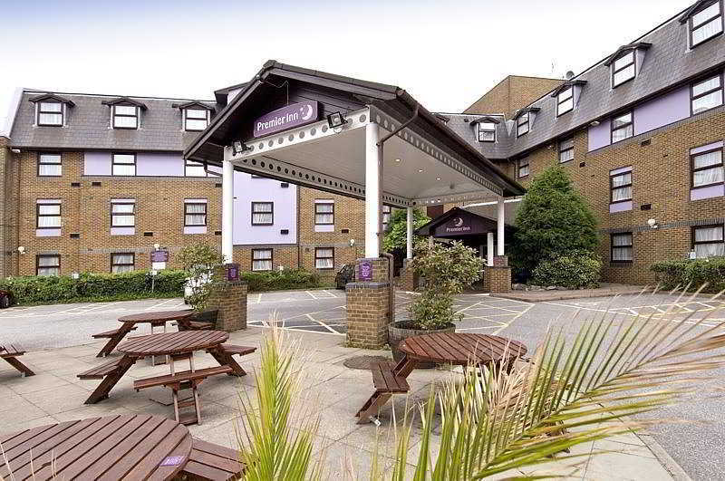 Premier London Gatwick Airport - A23 Airport Way Crawley (West Sussex)