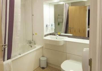 Premier London Gatwick Airport - A23 Airport Way Hotel