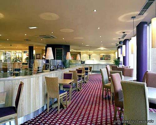 Premier London Gatwick Airport - A23 Airport Way Hotel Crawley (West Sussex)
