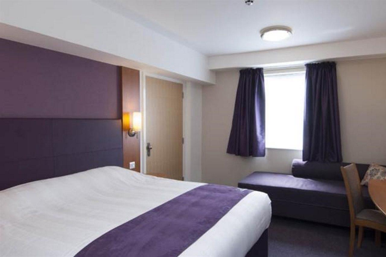 Hotel Premier London Gatwick Airport - A23 Airport Way Crawley (West Sussex)