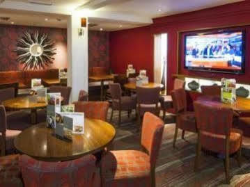 Premier London Gatwick Airport - A23 Airport Way Hotel