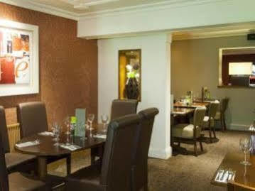 Premier London Gatwick Airport - A23 Airport Way 3*