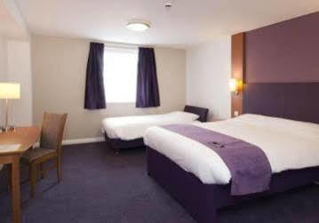 Premier London Gatwick Airport - A23 Airport Way Hotel 3*